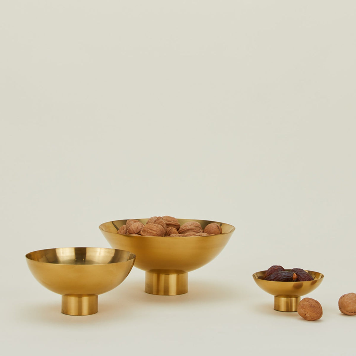 🎁 Gift-Worthy | Warm Golden Sculptural Elegance | Timeless Footed Bowl